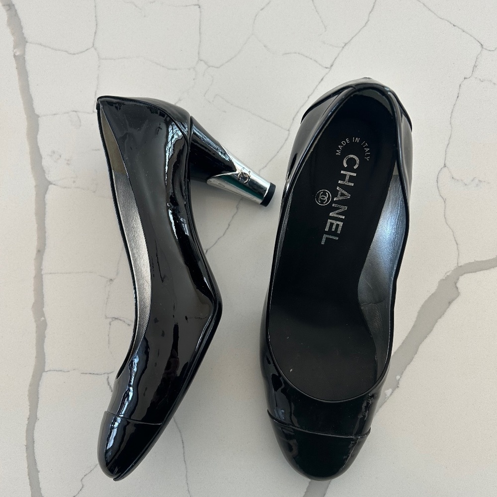 Chanel heels SIZE 37.5
